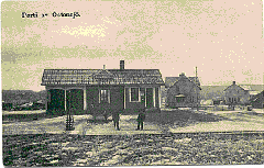 Östansjö station med Åke Petterssons och Annelund i bakgrunden.